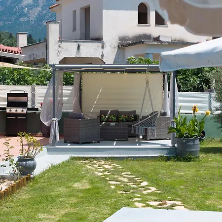 Villa Plousia Grizata